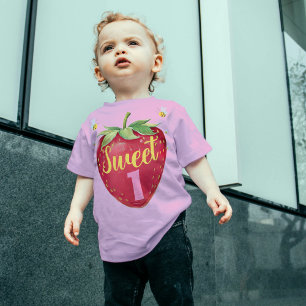 Camiseta Para Bebê primeiro aniversario Morango no topo do primeiro a