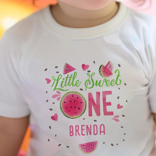 Camiseta Para Bebê Primeiro aniversario rosa em um melão, Summer Girl