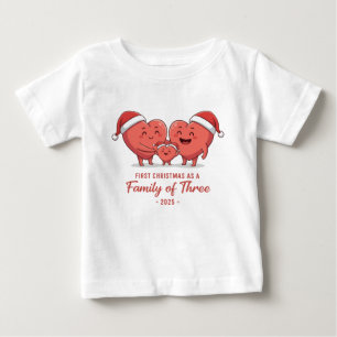 Camiseta Para Bebê Primeiro Natal como uma Família de Três 2025 Coraç