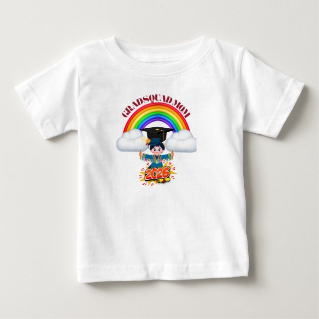 Camiseta Para Bebê Proud Mom Grad Squad 2026 (Frente)