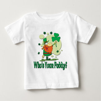 Camiseta Para Bebê Quem é seu Leprechaun engraçado da almofada