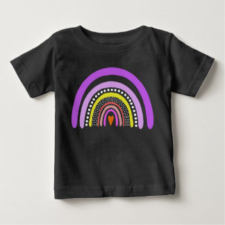 Camiseta Para Bebê Rainbow Heart Boho Doodle T-Shirt