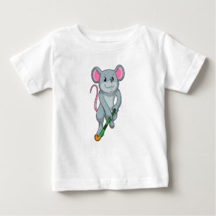 Camiseta Para Bebê Rat Hockey com taco de Hóquei