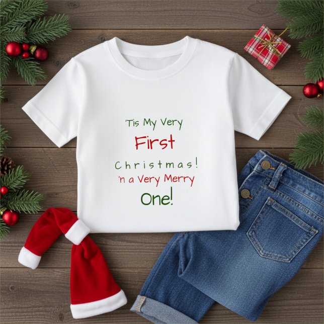 Camiseta Para Bebê Red and Green Personalized First Baby Christmas (Criador carregado)