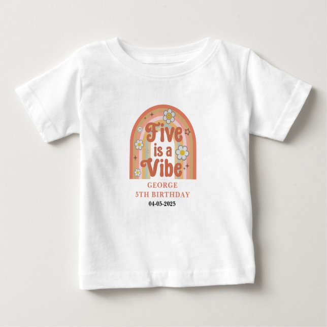 Camiseta Para Bebê Retro Rainbow FIVE is a Vibe Groovy 5th Birthday (Frente)