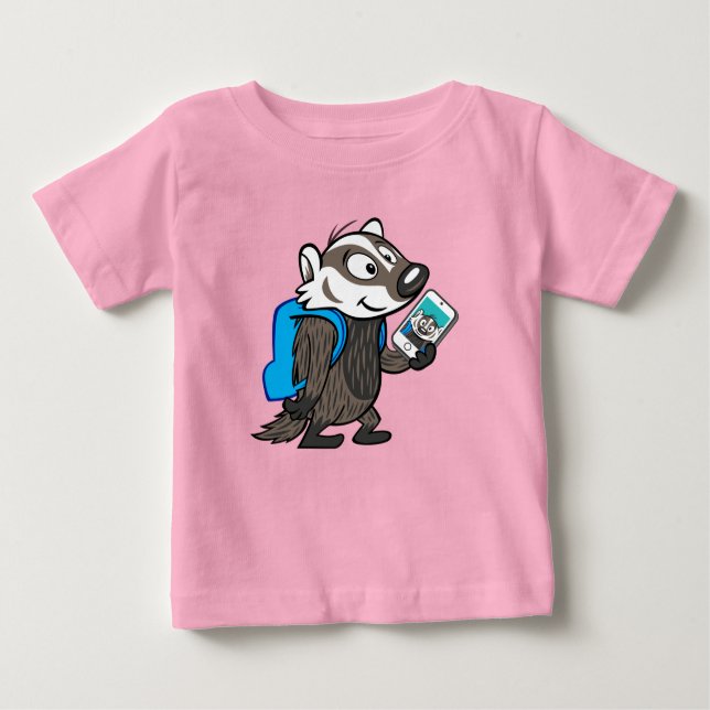 Camiseta Para Bebê Ricky Raccoon | Boomer Badger Selfie (Frente)