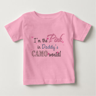 Camiseta Para Bebê Rosa No Mundo Do Camo Pai!