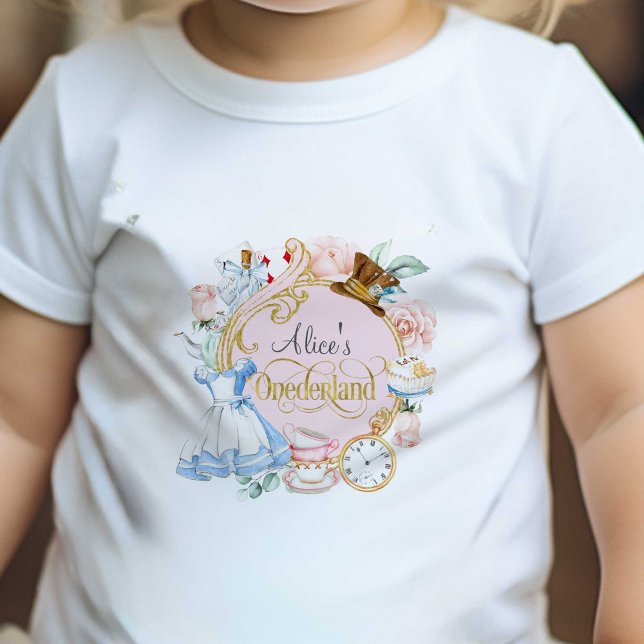 Camiseta Para Bebê Rosa, primeiro aniversario Menina, Alice Onederlan (Pink Onderland, Girl 1st birthday, Alice Onederland birthday t-shirt.)