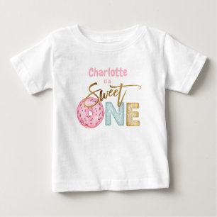 Camiseta Para Bebê Rosquinha doce um primeiro aniversario