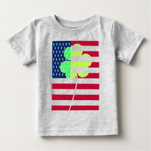 Camiseta Para Bebê Rua de Clover do Irish American Flag Shamrock. Pat
