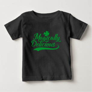 Camiseta Para Bebê Rua magicamente deliciosa. Dia de Patrick