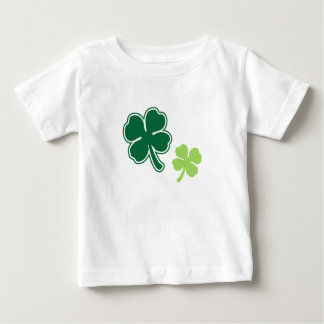 Camiseta Para Bebê Ruas bonitas... o dia de Patrick Shamrock, bebê
