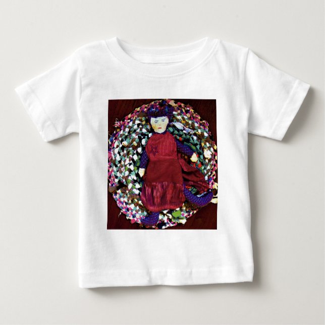 Camiseta Para Bebê Rubra, a Rainha Rag (Frente)