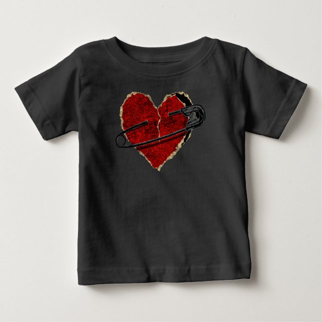 Camiseta Para Bebê Safety Pin Heart Punk Rock Emo Goth Classic (Frente)
