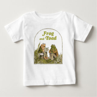 Camiseta Para Bebê Sapo e Toad leram um livro