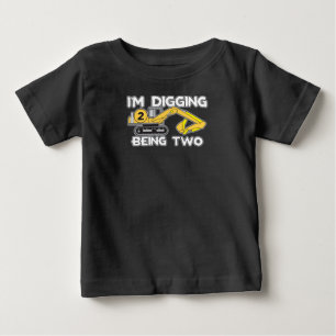 Camiseta Para Bebê Segundo Aniversário da Criança, estou cavando send