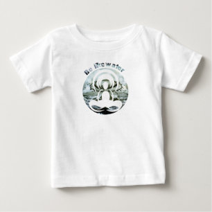 Camiseta Para Bebê Seja como água diariamente