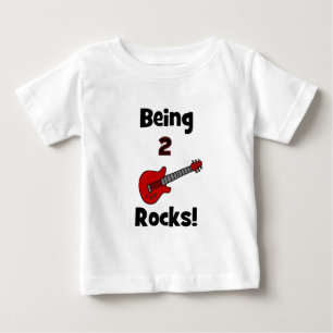 Camiseta Para Bebê Sendo 2 rochas!  com guitarra