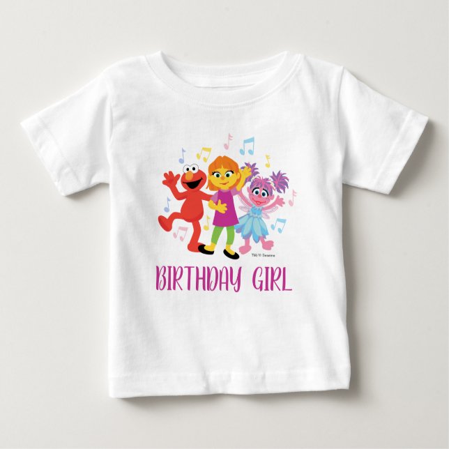 Camiseta Para Bebê Sesame Street | Julia, Elmo e Abby - Aniversário (Frente)