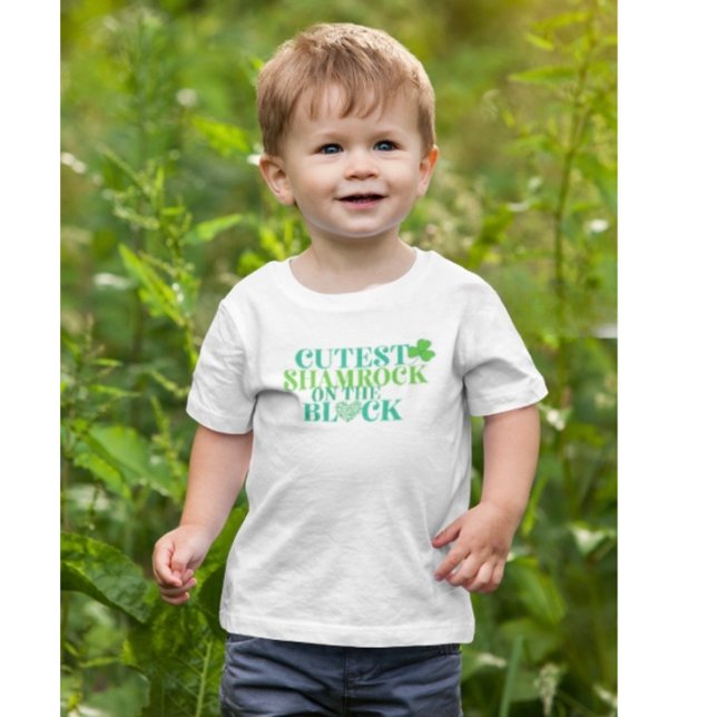 Camiseta Para Bebê Shamrock mais leve na Rua de quarteirões. Dia de P (Criador carregado)