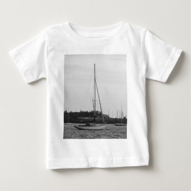 Camiseta Para Bebê Sloop Clássico (Frente)