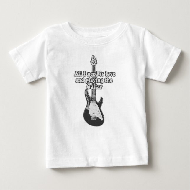Camiseta Para Bebê Só preciso de amor e de tocar violão. B & W (Frente)