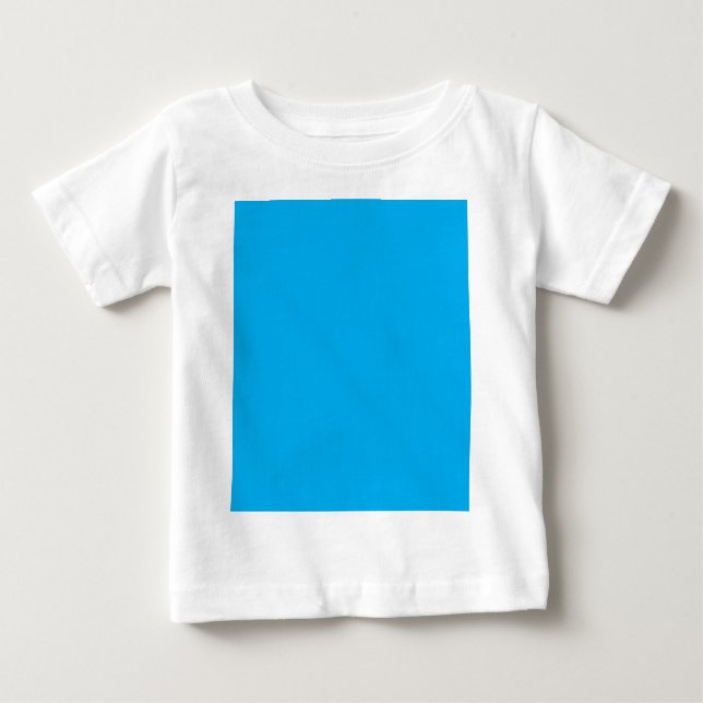 Camiseta Para Bebê Solid Cyan Blue Background | Summer Minimal Style (Frente)