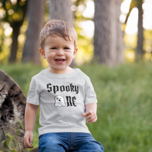 Camiseta Para Bebê Spooky One primeiro aniversario Baby T-Shirt (Criador carregado)