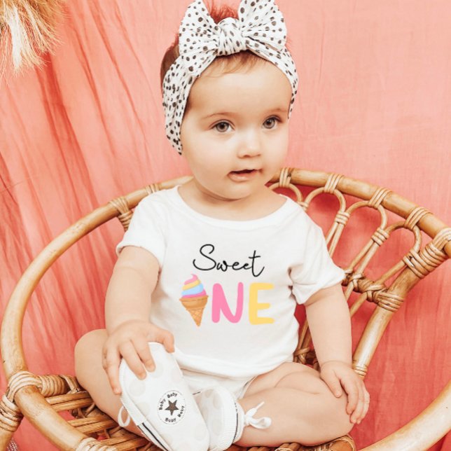 Camiseta Para Bebê Sweet ONE Ice Cream Summer Treat 1st Birthday (Criador carregado)