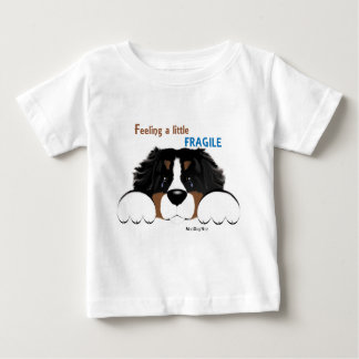 Camiseta Para Bebê T-shirt frágil dos miúdos do Feelin de MadDog