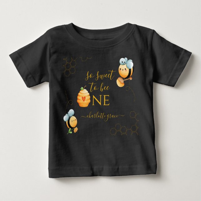 Camiseta Para Bebê Tão Doce Para Ser Um Primeiro Bee Day Bee Bodydres (Frente)
