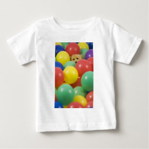Camiseta Para Bebê Ted se esmagou na piscina de bola de novo!