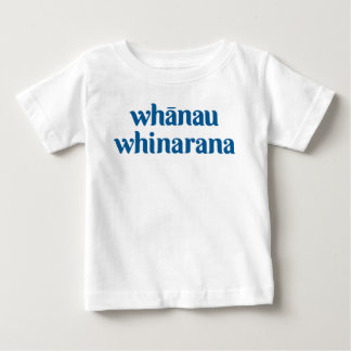 Camiseta Para Bebê texto azul whanau whinarana
