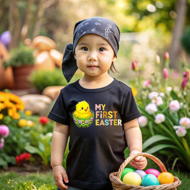 Camiseta Para Bebê The little girl's first Easter (Criador carregado)