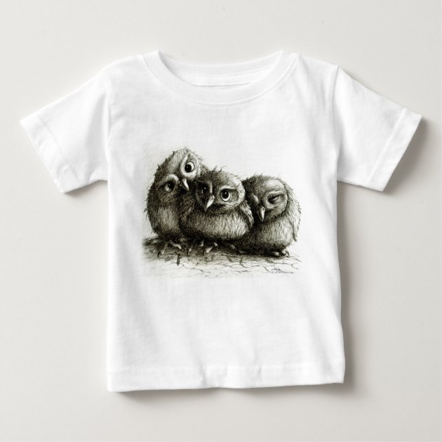 Camiseta Para Bebê Three Funny Little Cuddling Owls (Frente)