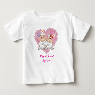 Camiseta Para Bebê Tiny but Loved by Mom Baby T-Shirt