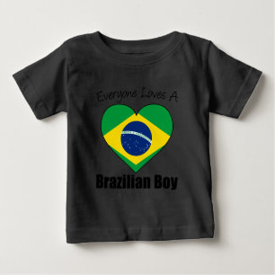 Camiseta Para Bebê Todo Mundo Adora Um Menino Brasileiro