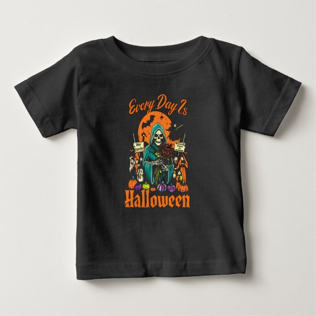 Camiseta Para Bebê Todos Os Dias São Halloween (Frente)