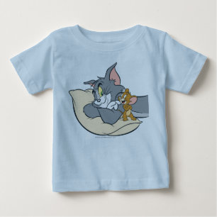 Camiseta Para Bebê Tom e Jerry no Travesseiro