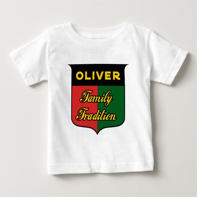 Camiseta Para Bebê Tradição da Família Oliver (Frente)