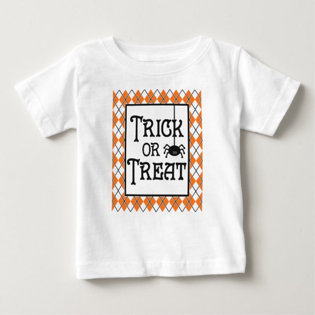 Camiseta Para Bebê Trick ou Treat, meu Halloween de 1rua (Frente)