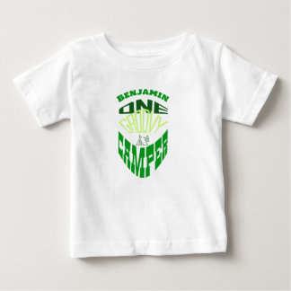 Camiseta Para Bebê Um campista, personalize com o nome acampando