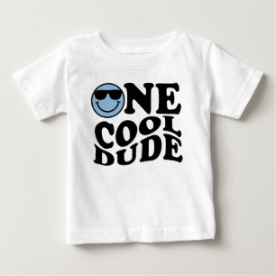 Camiseta Para Bebê Um Legal primeiro aniversario de sorriso azul e fe