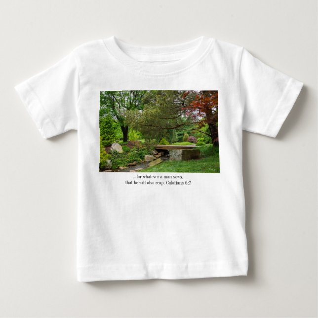 Camiseta Para Bebê Um Passeio de Primavera (Frente)