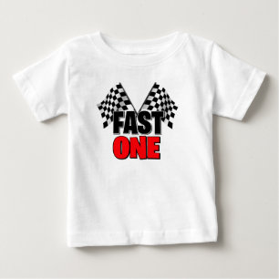Camiseta Para Bebê Um primeiro aniversario rápido