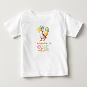 Camiseta Para Bebê Uma Garota de Ganso Boba Rosa Aniversário de 1 Ano