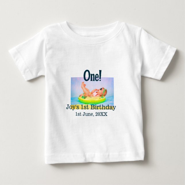 Camiseta Para Bebê Uma primeira foto de aniversário, data de adição m (Frente)