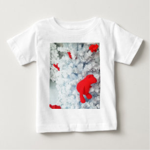 Camiseta Para Bebê Ursinho Vermelho na Árvore de Natal