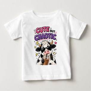 Camiseta Para Bebê Vaca fofa mas caótica com café com gelo
