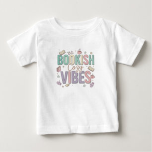 Camiseta Para Bebê Vibes Aconchegantes e Literárias Arte Pastel